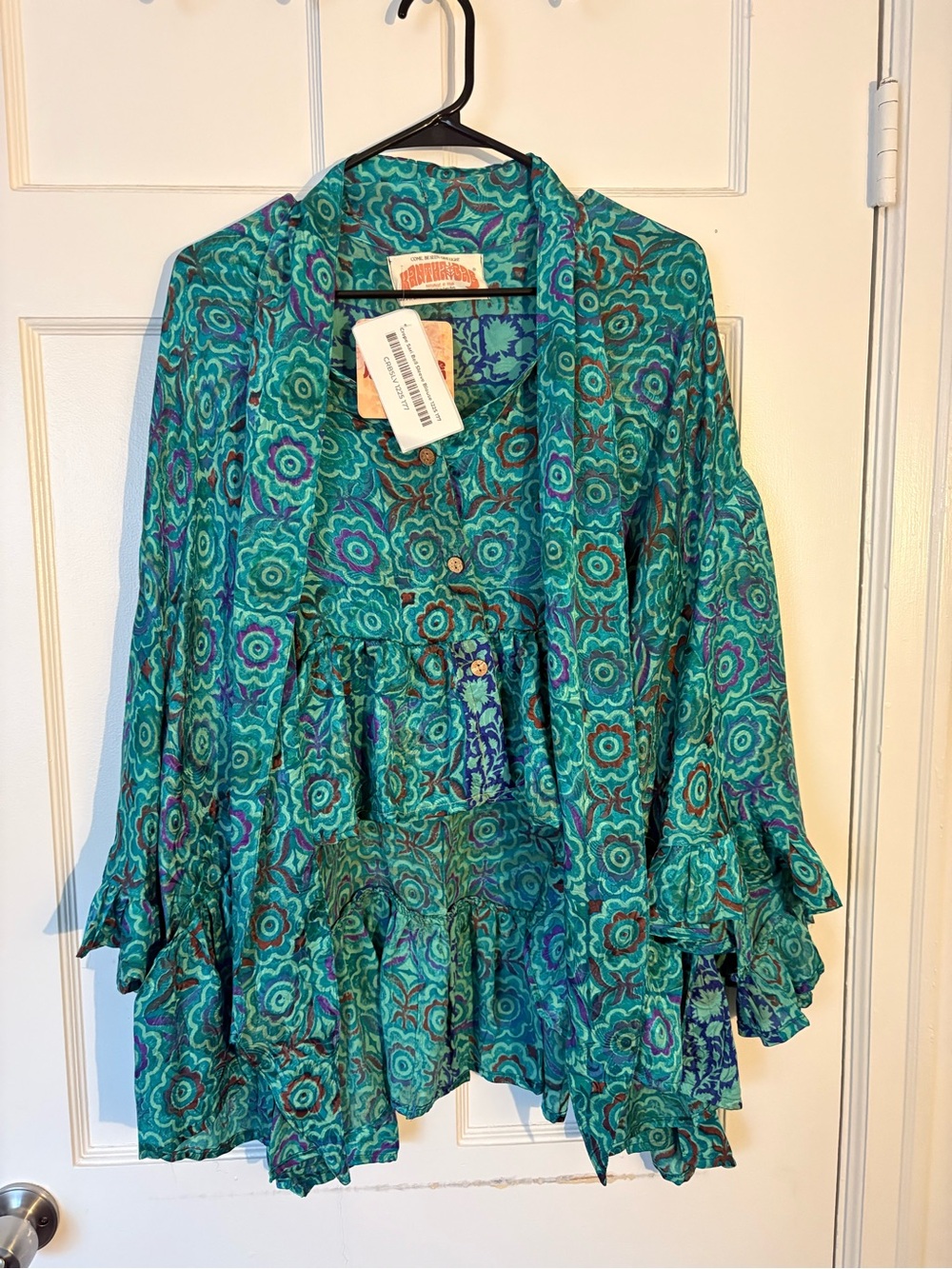 🌊 NWT Kantha Bae Crepe Sari Wild Rose Top